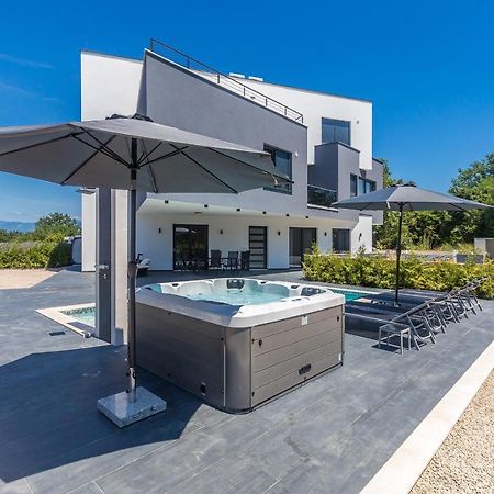 Luxury Apartment Noa Njivice Exterior photo
