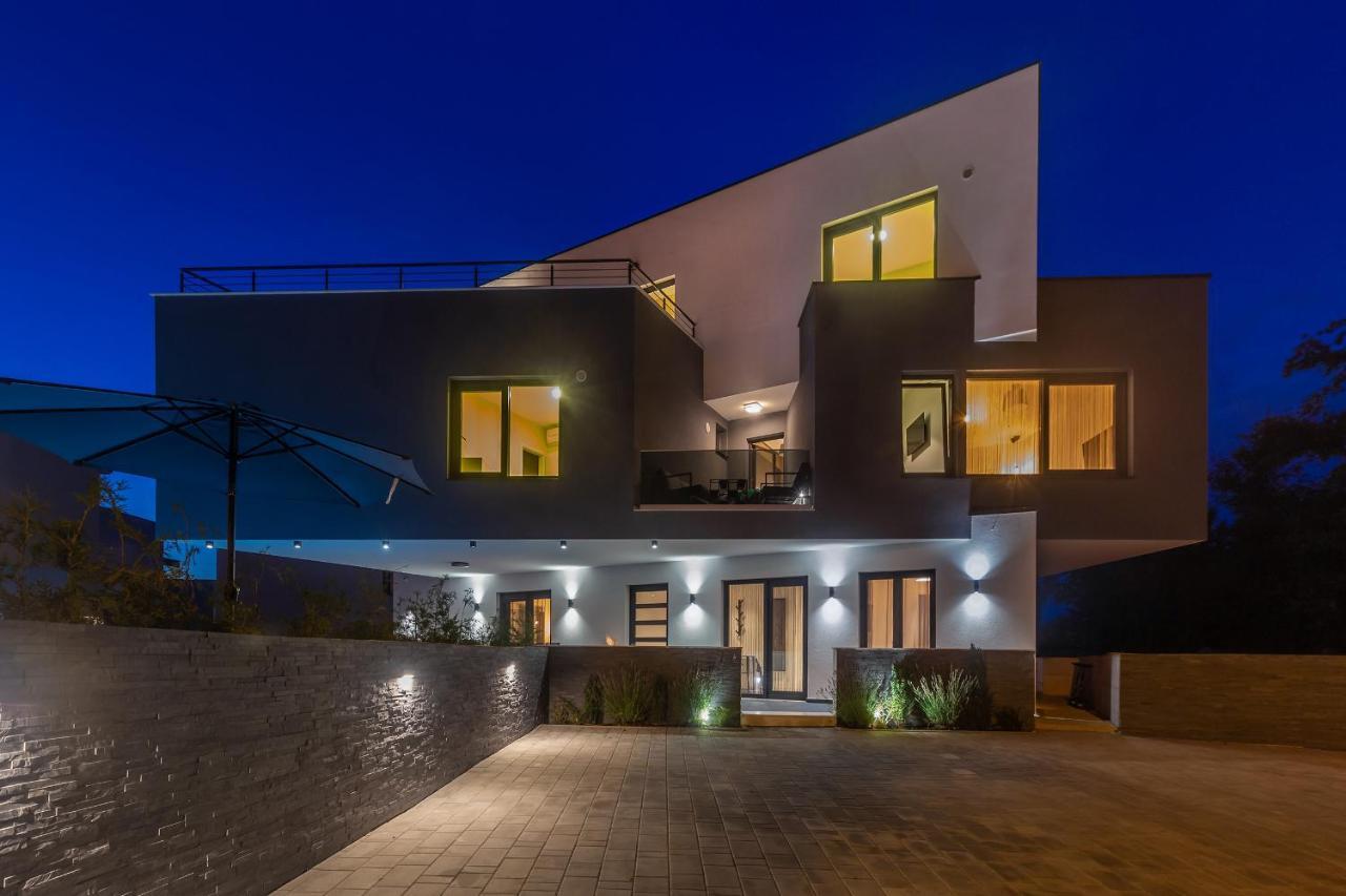 Luxury Apartment Noa Njivice Exterior photo