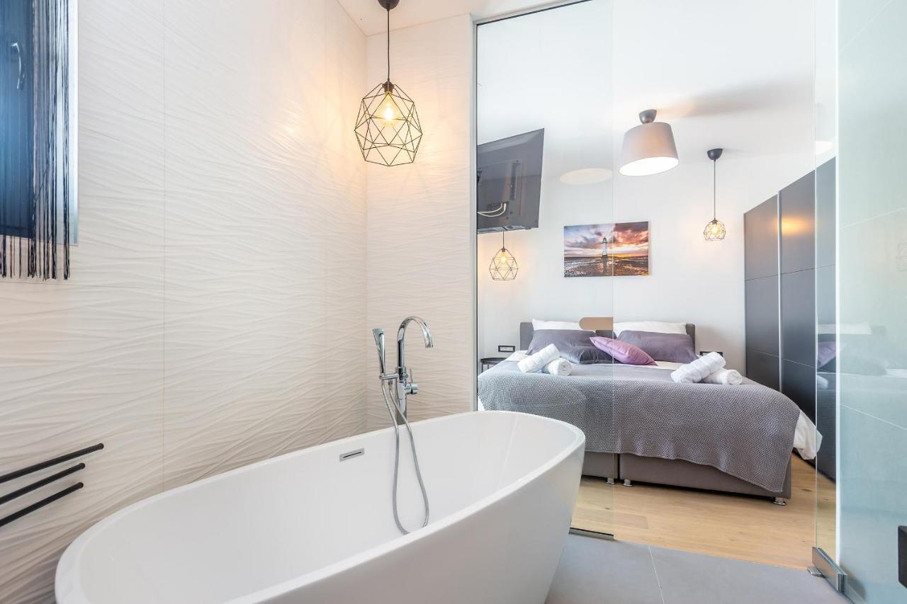 Luxury Apartment Noa Njivice Exterior photo