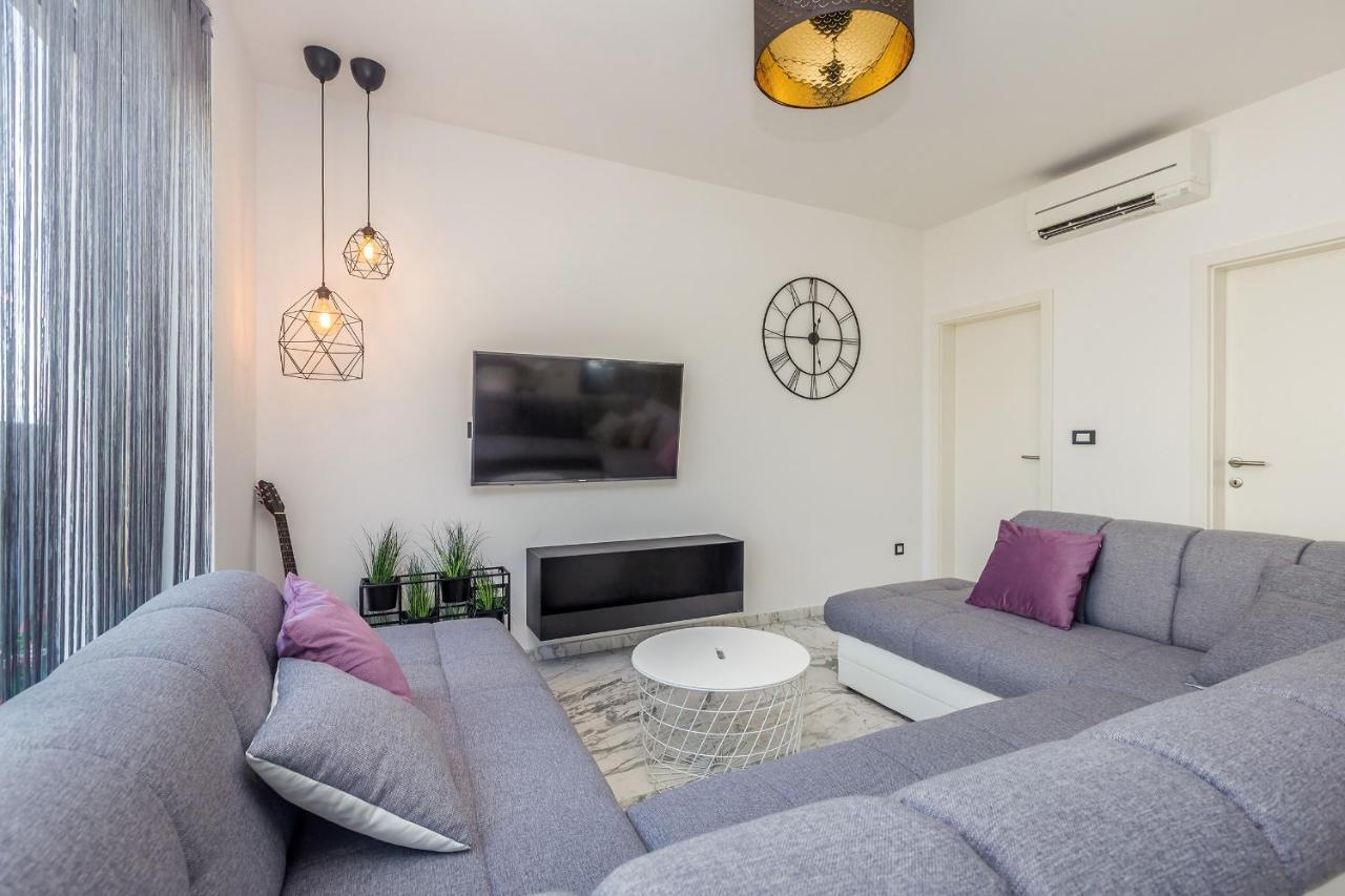 Luxury Apartment Noa Njivice Exterior photo